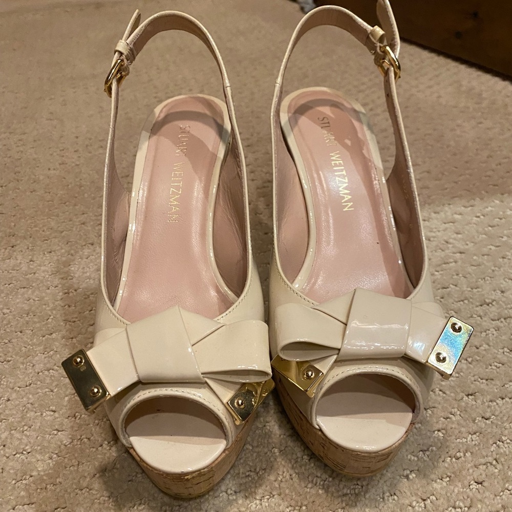 Stuart weitzman nude patent bowtie wedges